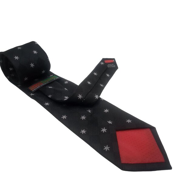 Men's Tie Hallmark Holiday Traditions Black White Snowflake Pattern Winter Tie - Picture 7 of 12